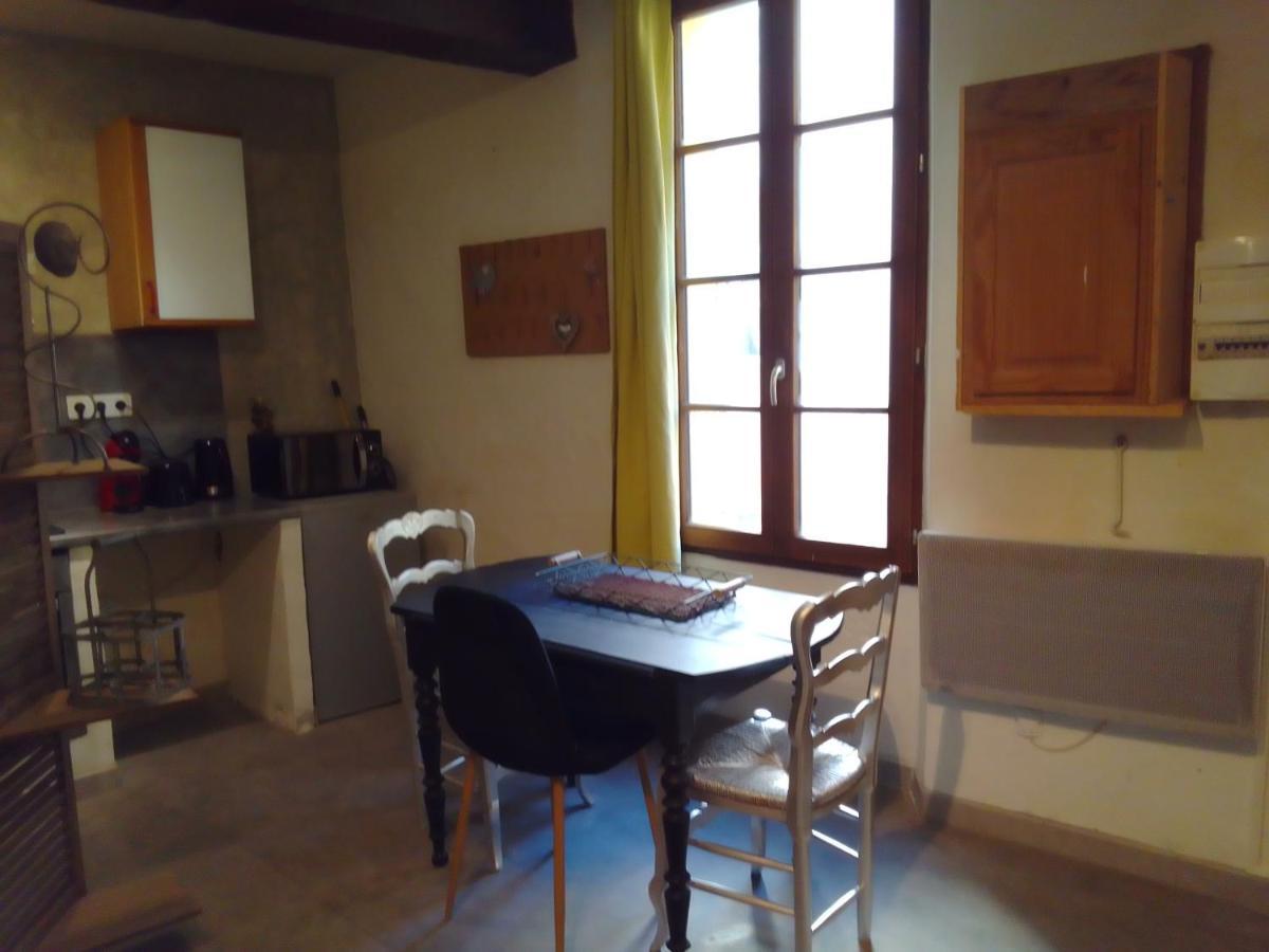 Apartament La Fontaine Moustiers-Sainte-Marie Zewnętrze zdjęcie