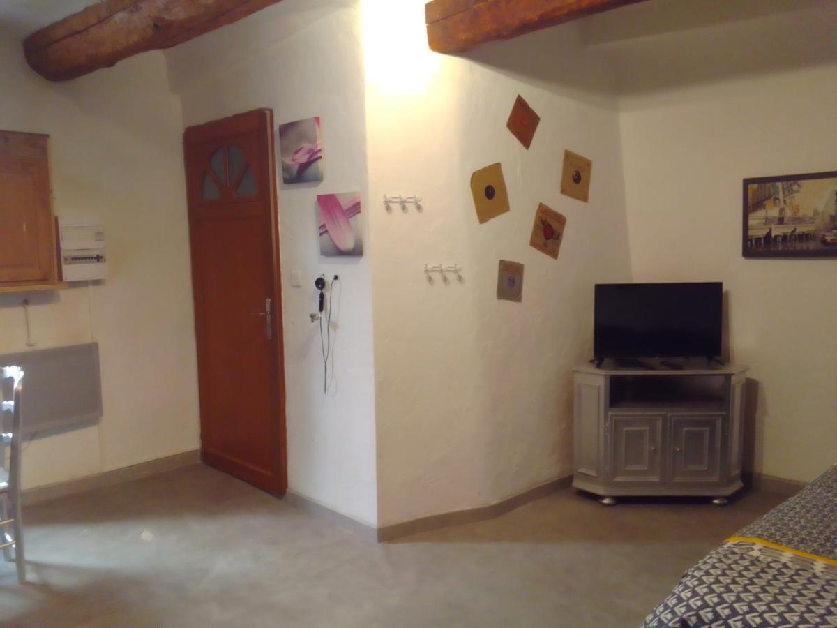 Apartament La Fontaine Moustiers-Sainte-Marie Zewnętrze zdjęcie